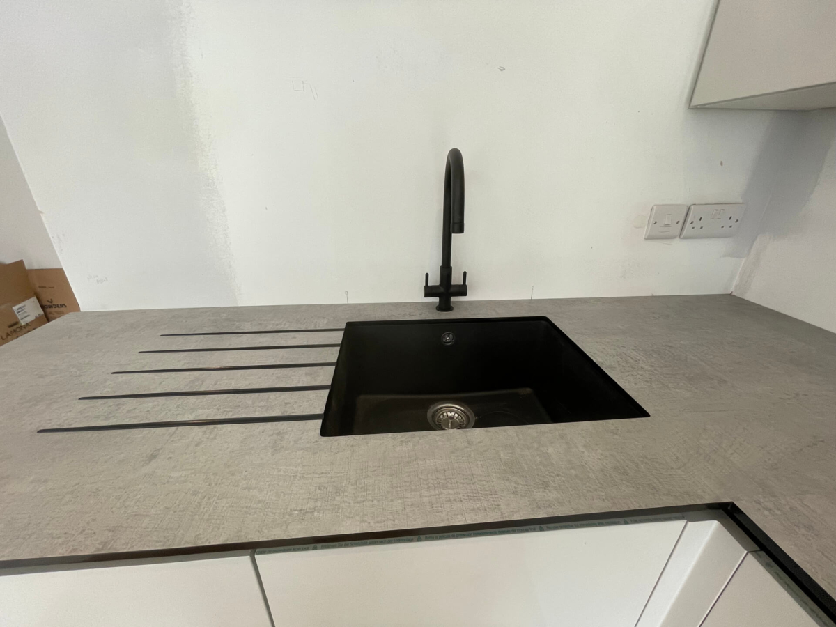 Kitchen worktop fitting & installation in London Olly London